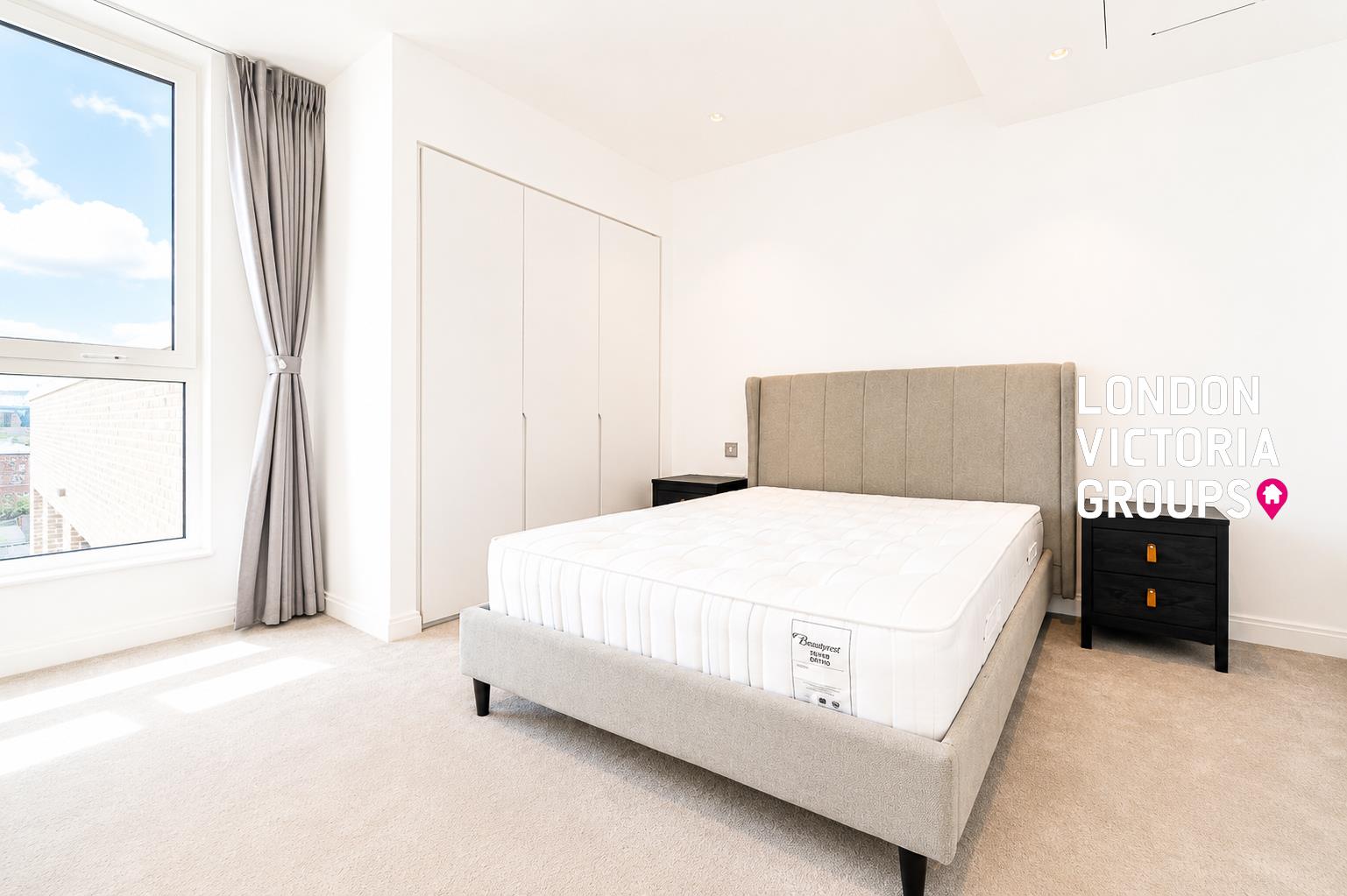7 Gasholder Place, London